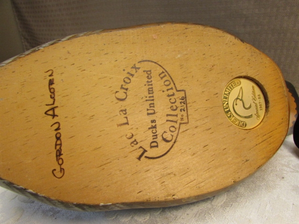 COLLECTIBLE DUCK DECOY
