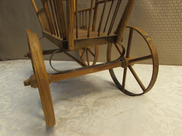 VINTAGE DOLL CARRIAGE