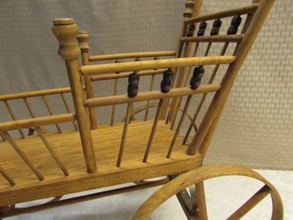 VINTAGE DOLL CARRIAGE