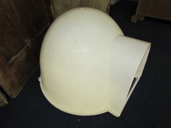 IGLOO CAT HOUSE