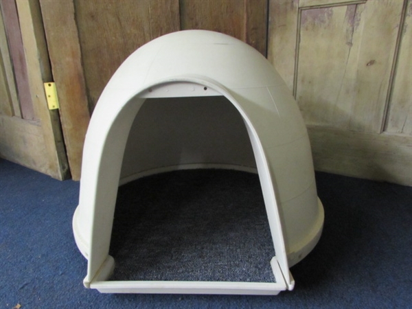 IGLOO CAT HOUSE