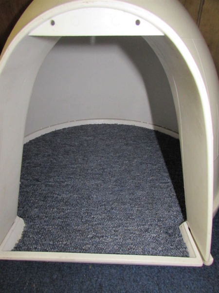 IGLOO CAT HOUSE