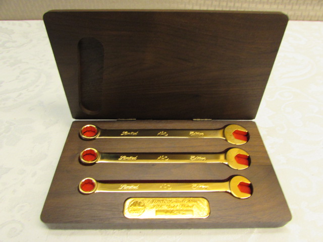 Lot Detail - MAC TOOLS 1986 LIMITED EDITION GOLD PLATED Lot Detail - MAC TOOLS 1986 LIMITED EDITION GOLD PLATED