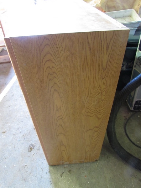 2 DOOR OAK UPPER WALL CABINET