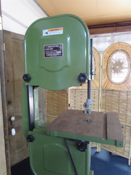 CENTRAL MACHINERY 14 WOOD CUTTING BANDSAW
