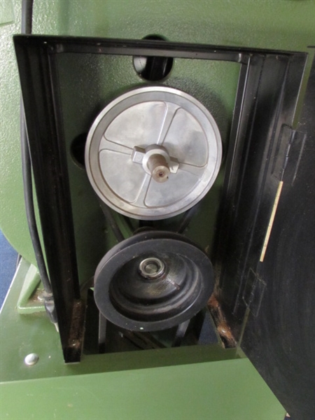 CENTRAL MACHINERY 14 WOOD CUTTING BANDSAW