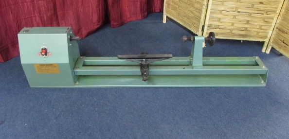 CENTRAL MACHINERY WOOD LATHE