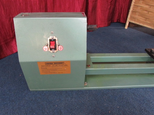 CENTRAL MACHINERY WOOD LATHE
