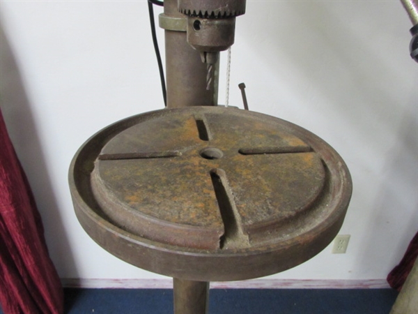 5 SPEED FLOOR DRILL PRESS