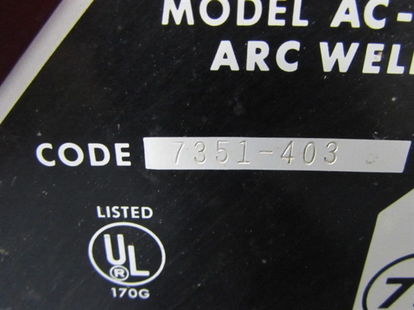 LINCOLN 225 AMP ARC WELDER