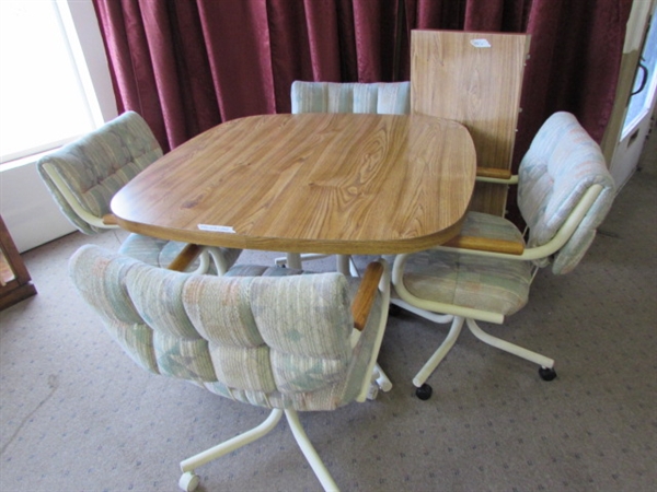 KITCHEN TABLE WITH 4 ROLLING CHAIRS