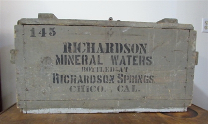NEAT WOOD BOX WITH HINGED LID FROM RICHARDSON MINERAL WATERS IN CHICO, CA