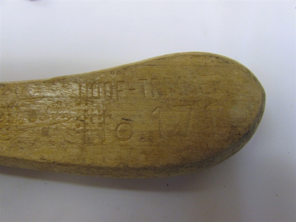 VINTAGE FARRIERS TOOLS