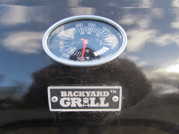 BACKYARD GRILL PROPANE BBQ