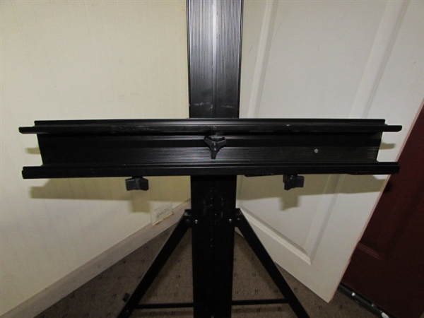 METAL EASEL