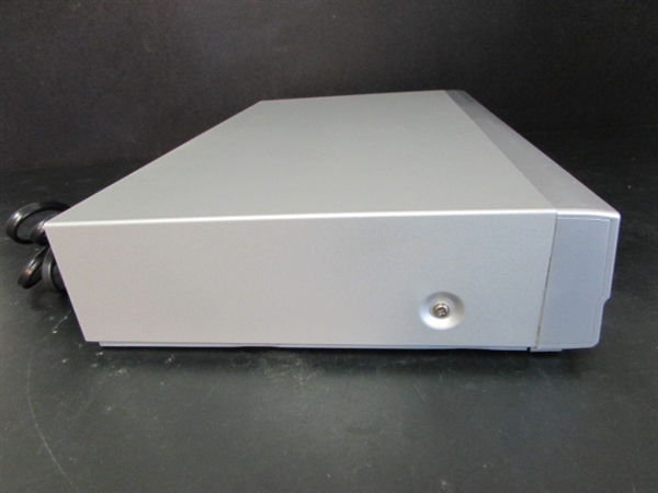 DVD & VCR COMBO