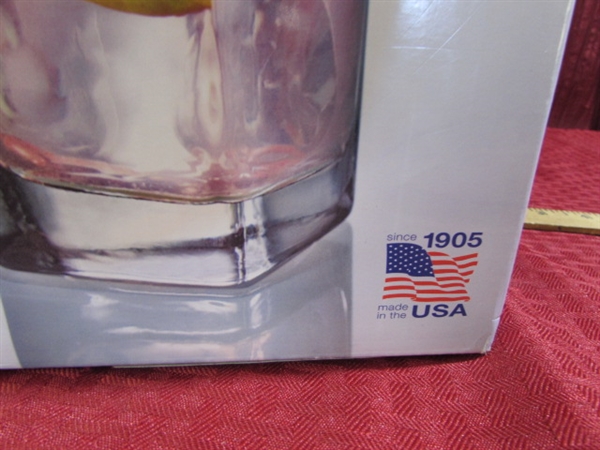 ANCHOR HOCKING BEVERAGE SET