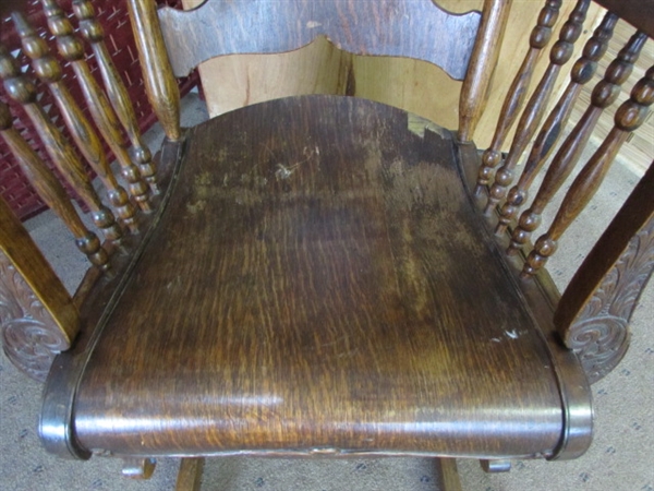 ANTIQUE GLIDER CHAIR