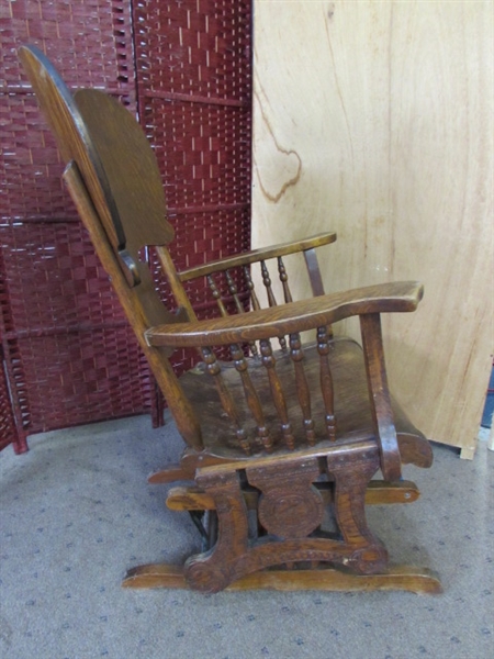 ANTIQUE GLIDER CHAIR