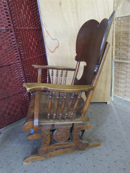 ANTIQUE GLIDER CHAIR