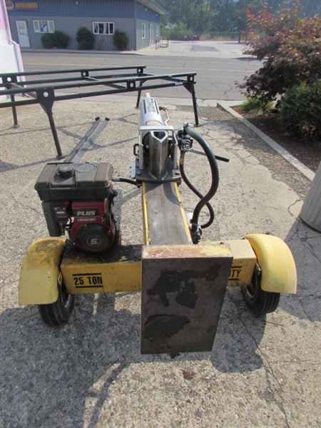 DUERR 25 TON LOG SPLITTER