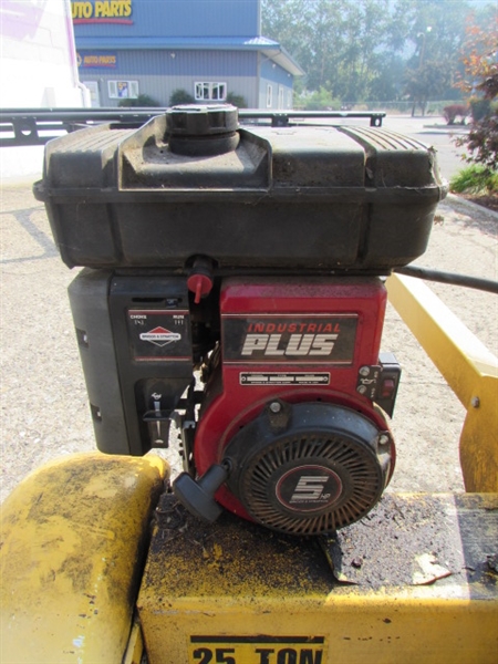 DUERR 25 TON LOG SPLITTER