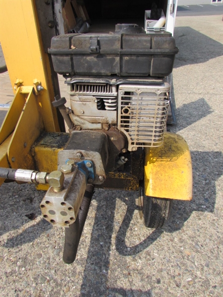 DUERR 25 TON LOG SPLITTER