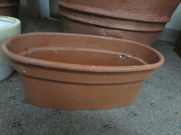 X-LARGE FLOWER POTS