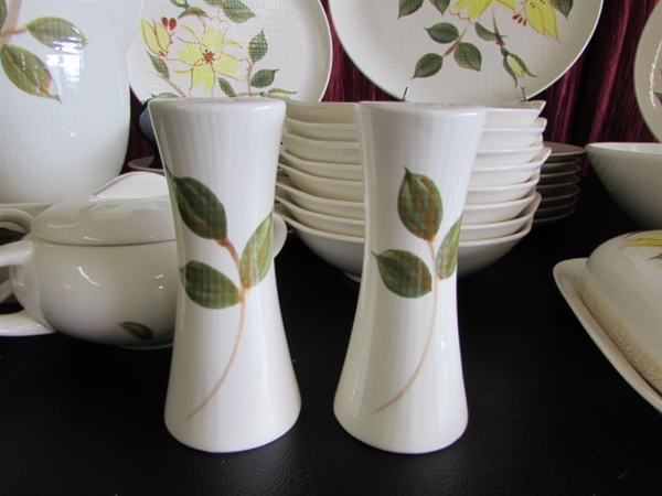 VINTAGE PIXI GOLD CHINA SET
