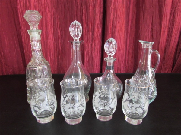 GLASS DECANTERS AND GLASSES