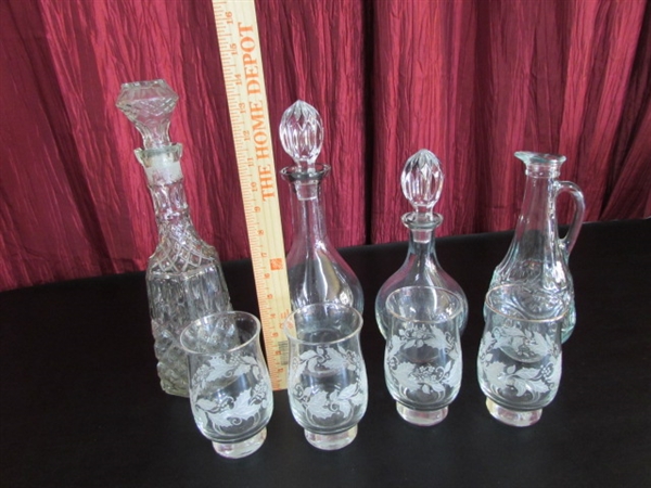GLASS DECANTERS AND GLASSES