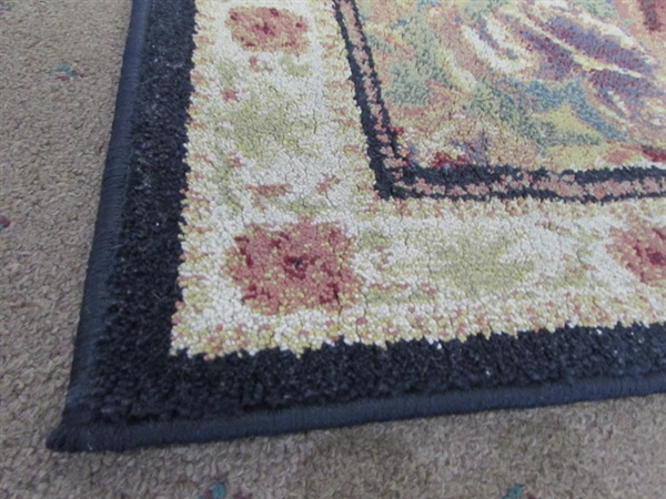 FLORAL PRINT THROW RUG