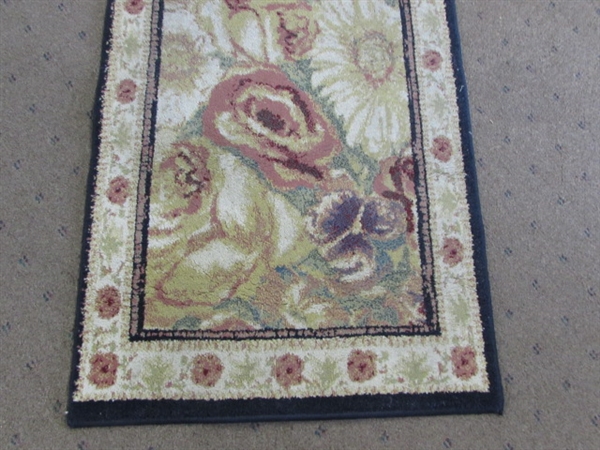 FLORAL PRINT THROW RUG
