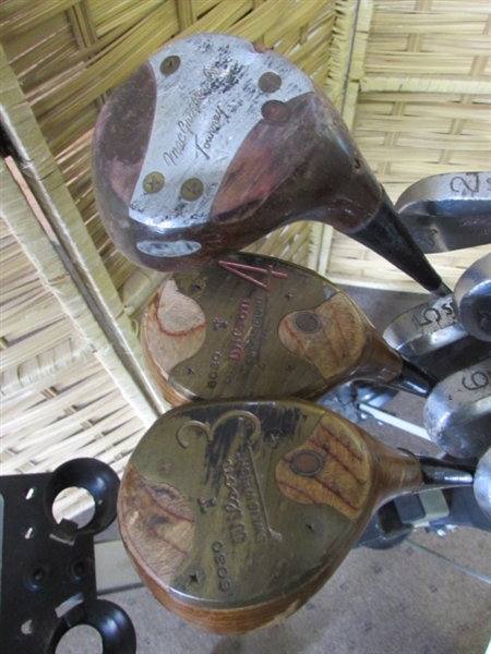 COMPLETE GOLF SET