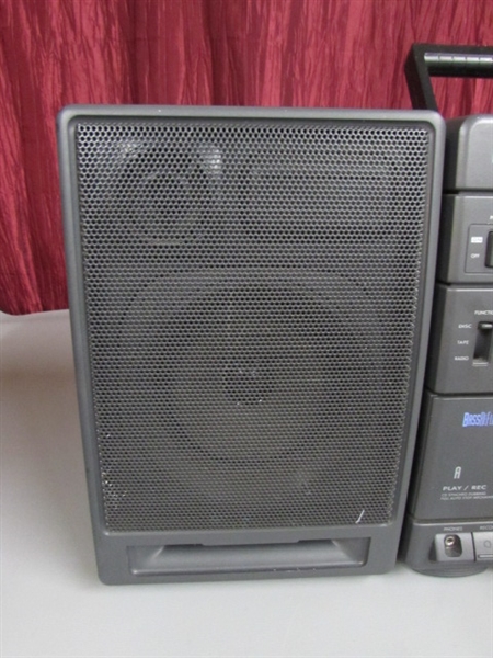 RCA AM/FM RADIO, CASSETTE,CD PLAYER