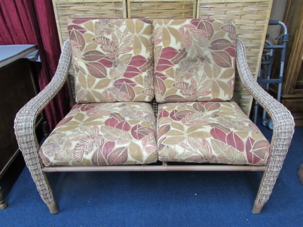 PATIO LOVE SEAT AND TABLE