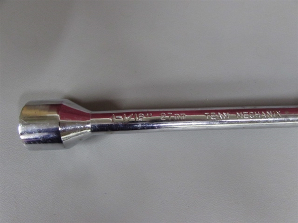 TEAM MECHANIX LARGE LUG WRENCH