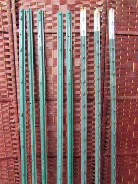 METAL FENCE POSTS AND CROW BAR