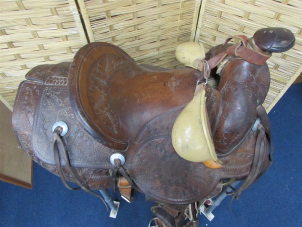 LEE ROBINSON SADDLE