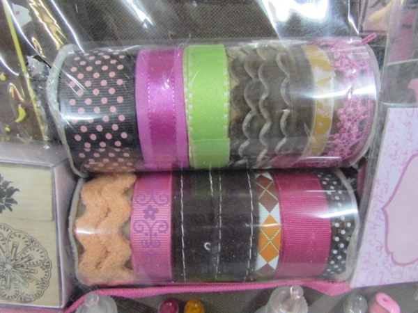 NEW SCRAPBOOKING SET