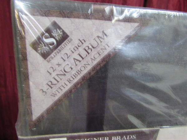 NEW SCRAPBOOKING SET