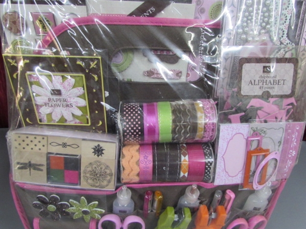 NEW SCRAPBOOKING SET