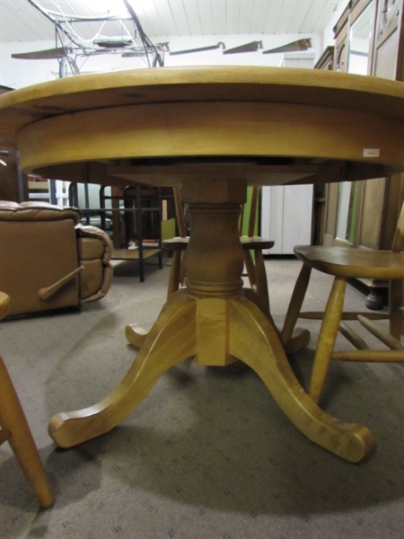 AMISH MADE DINING TABLE & 4 CHAIRS