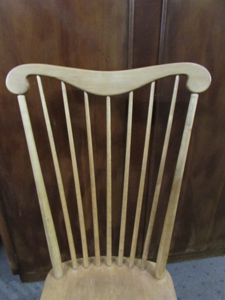 AMISH MADE DINING TABLE & 4 CHAIRS