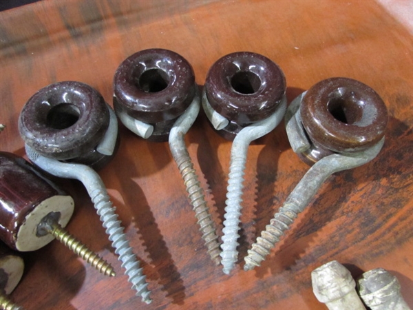 VINTAGE INSULATORS