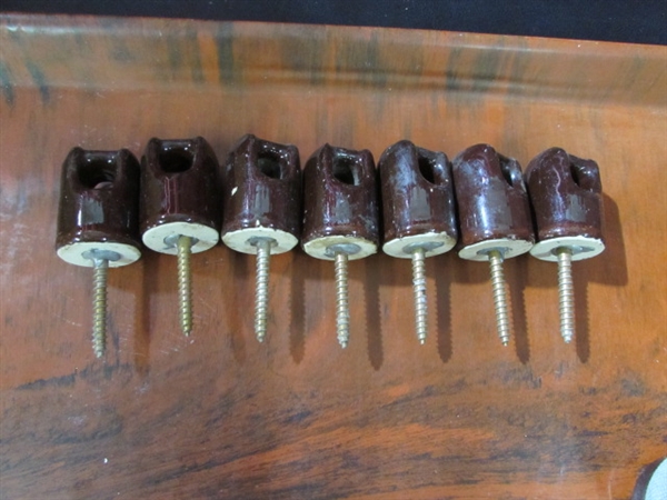 VINTAGE INSULATORS