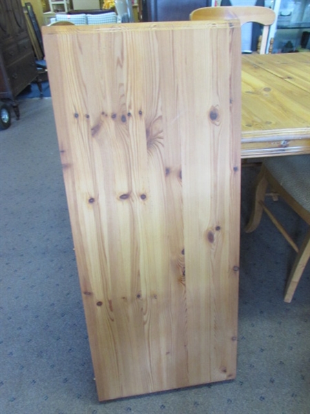 RUSTIC PINE DINING TABLE W/4 CHAIRS