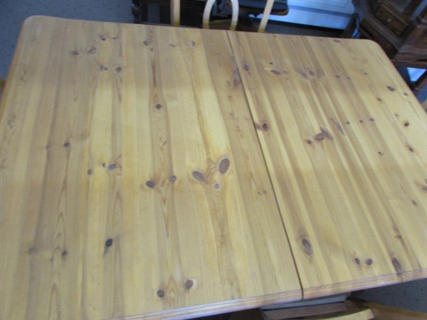 RUSTIC PINE DINING TABLE W/4 CHAIRS