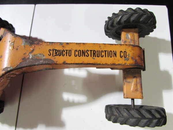 VINTAGE METAL TOY GRADER