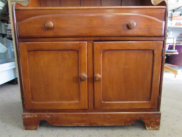 SMALL WOOD HUTCH